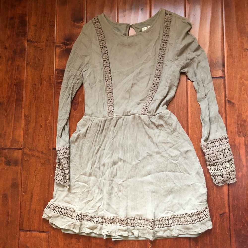 Miin Dress // size small